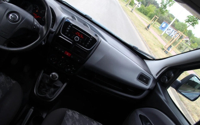 Opel Combo cena 26900 przebieg: 177798, rok produkcji 2012 z Płock małe 596